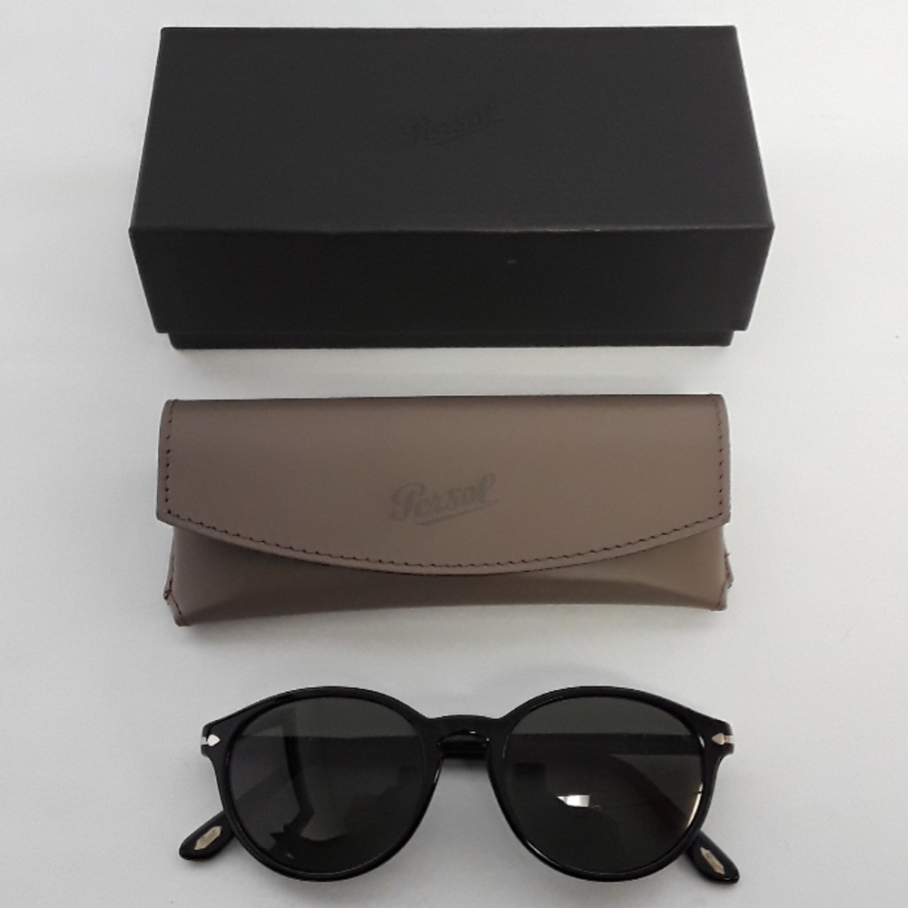 NIB Persol 3015-S 95/58 51-18 Polarized Sunglasse
